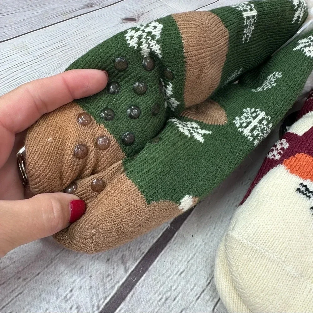 boutique YELETE NWT kids sherpa lined socks small/medium christmas holiday
